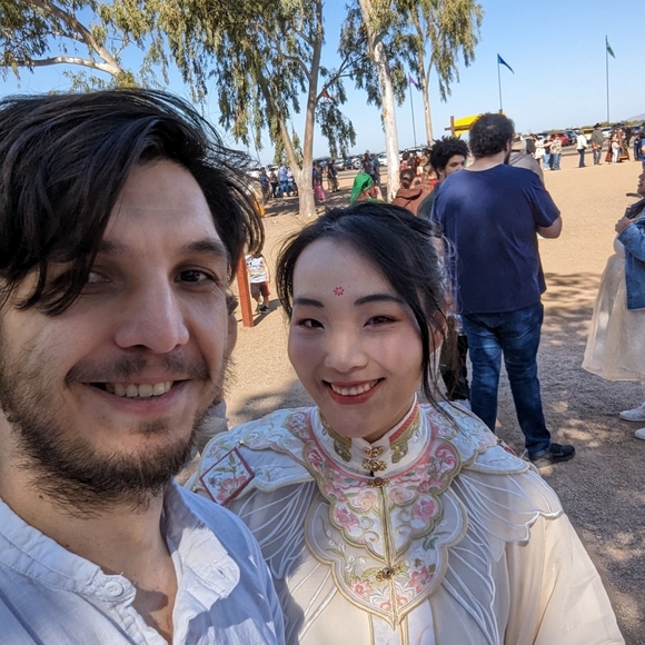 Meet your Posher, Ash - Picture 5 of 12